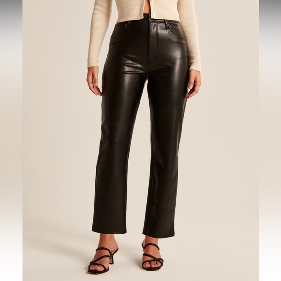 Abercrombie&Fitch Curve love, vegan leather ankle straight Pant. Size: 12 short. - Picture 2 of 9